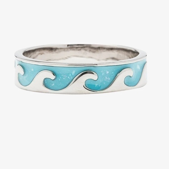 Pura Vida Jewelry - NEW Pura Vida Reversible Enamel wave ring 6